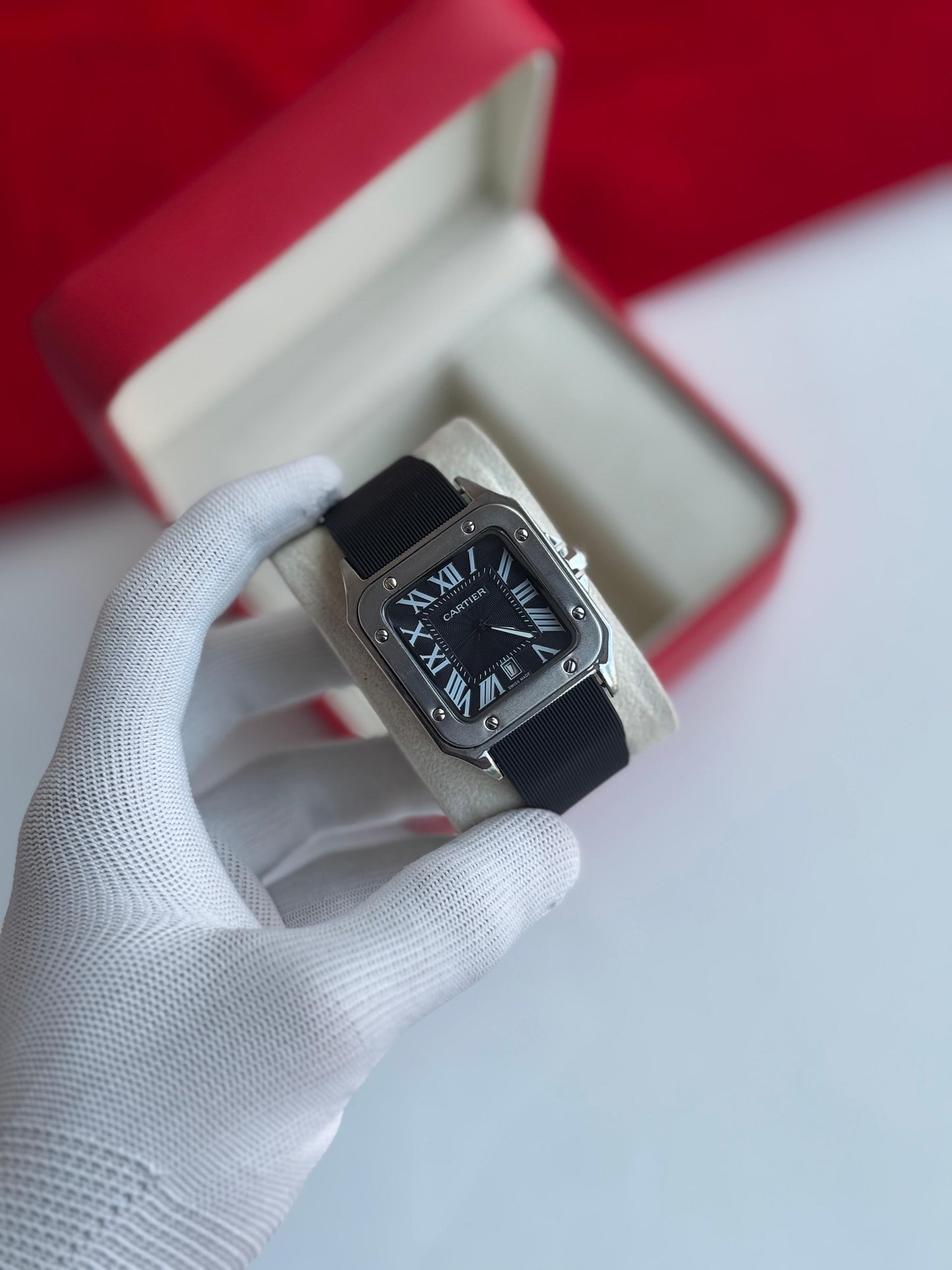 Santos Rose – Slim Luxury Quartz Watch for Men