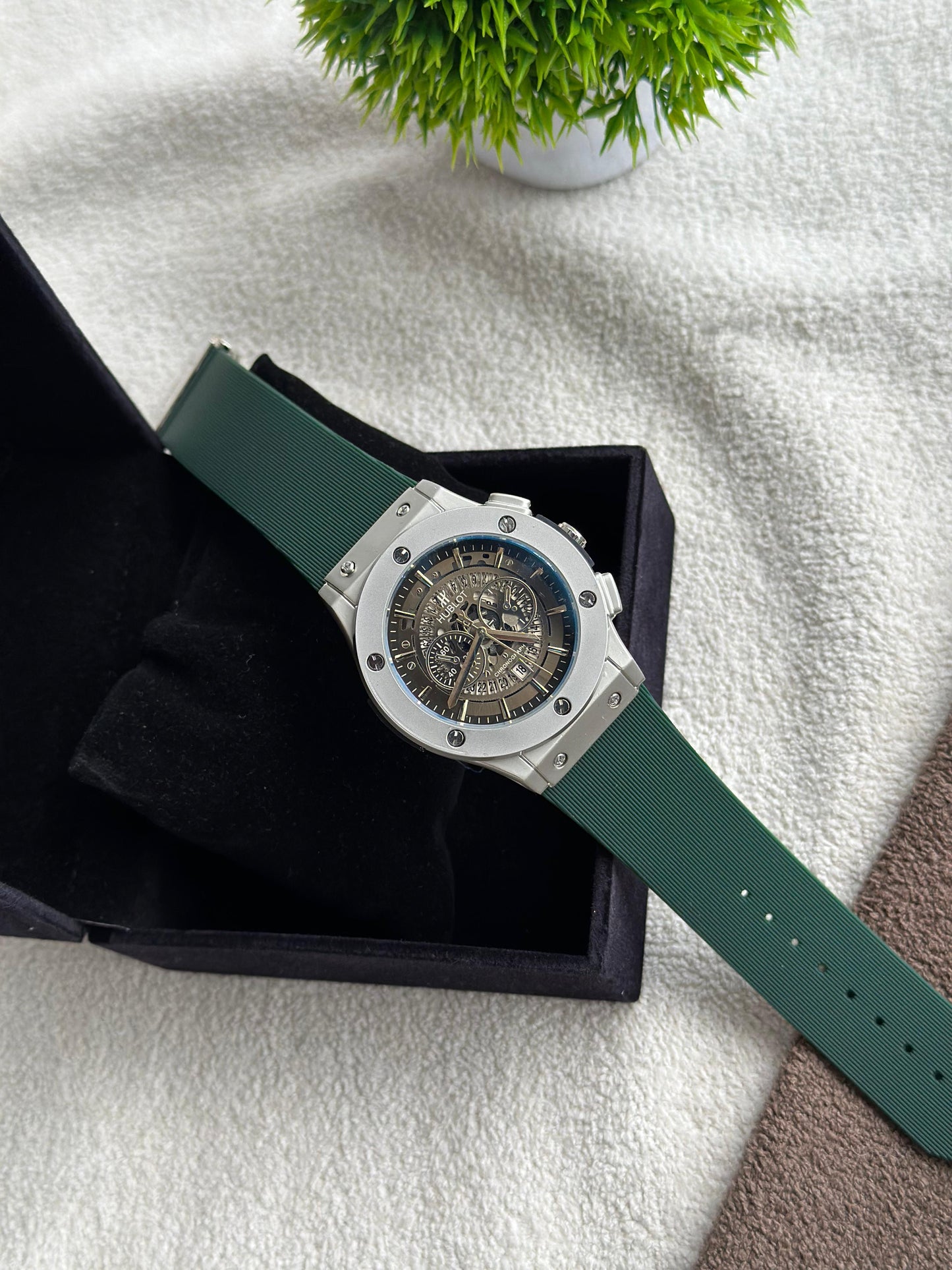 Machinery– Premium Rubber Strap, Quartz Movement | Hot Selling Luxury Watch