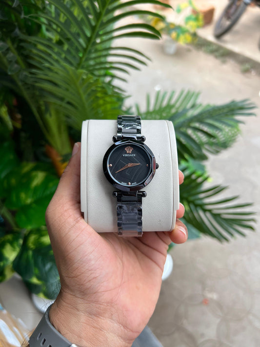 Versace Premium Quartz Watch for Women.