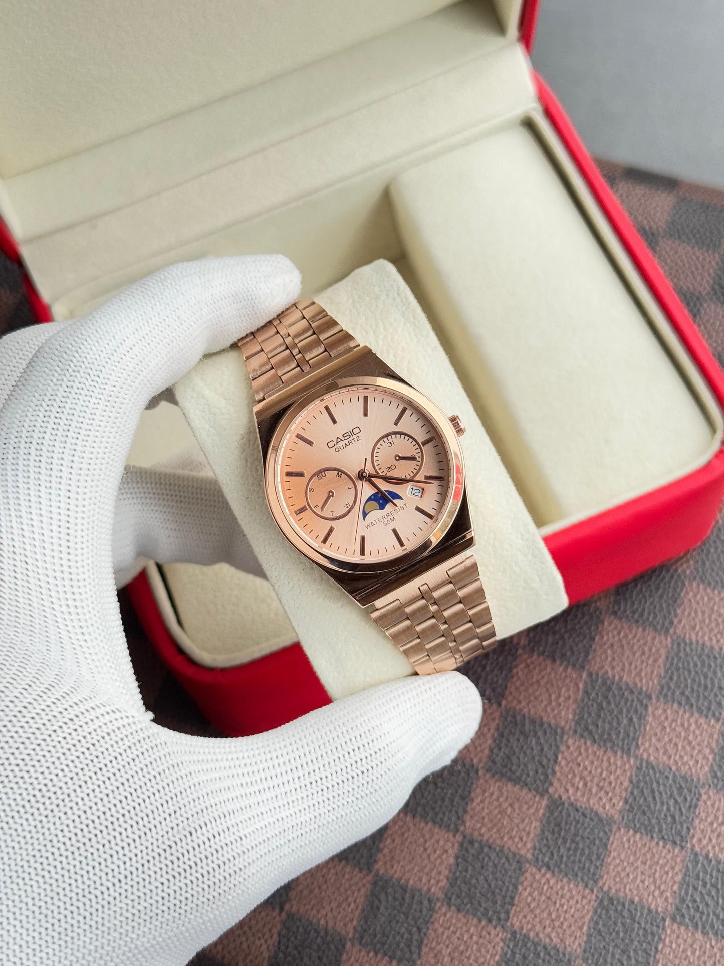 Autumn Metal Round – Premium Analog Watch