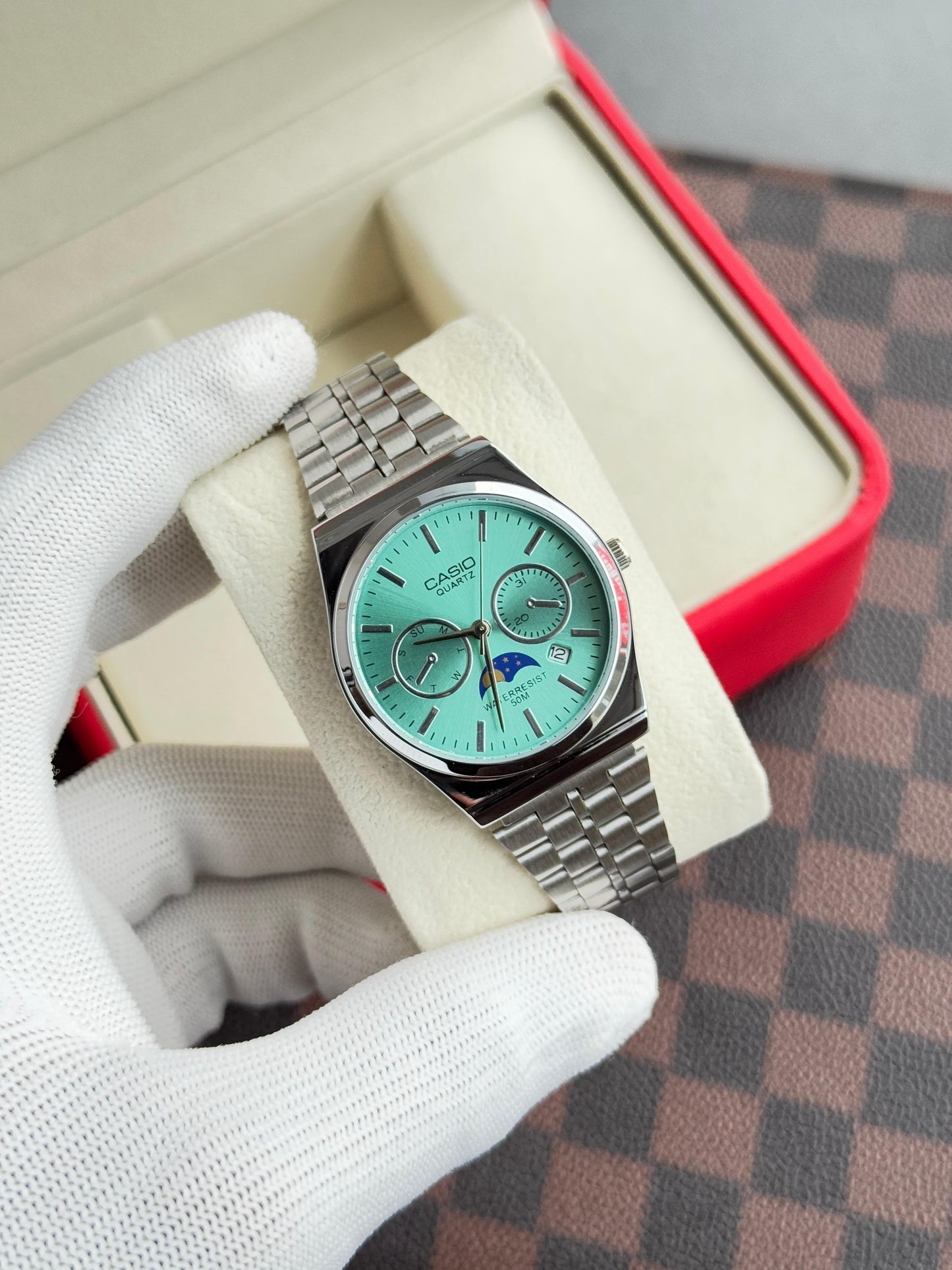Autumn Metal Round – Premium Analog Watch