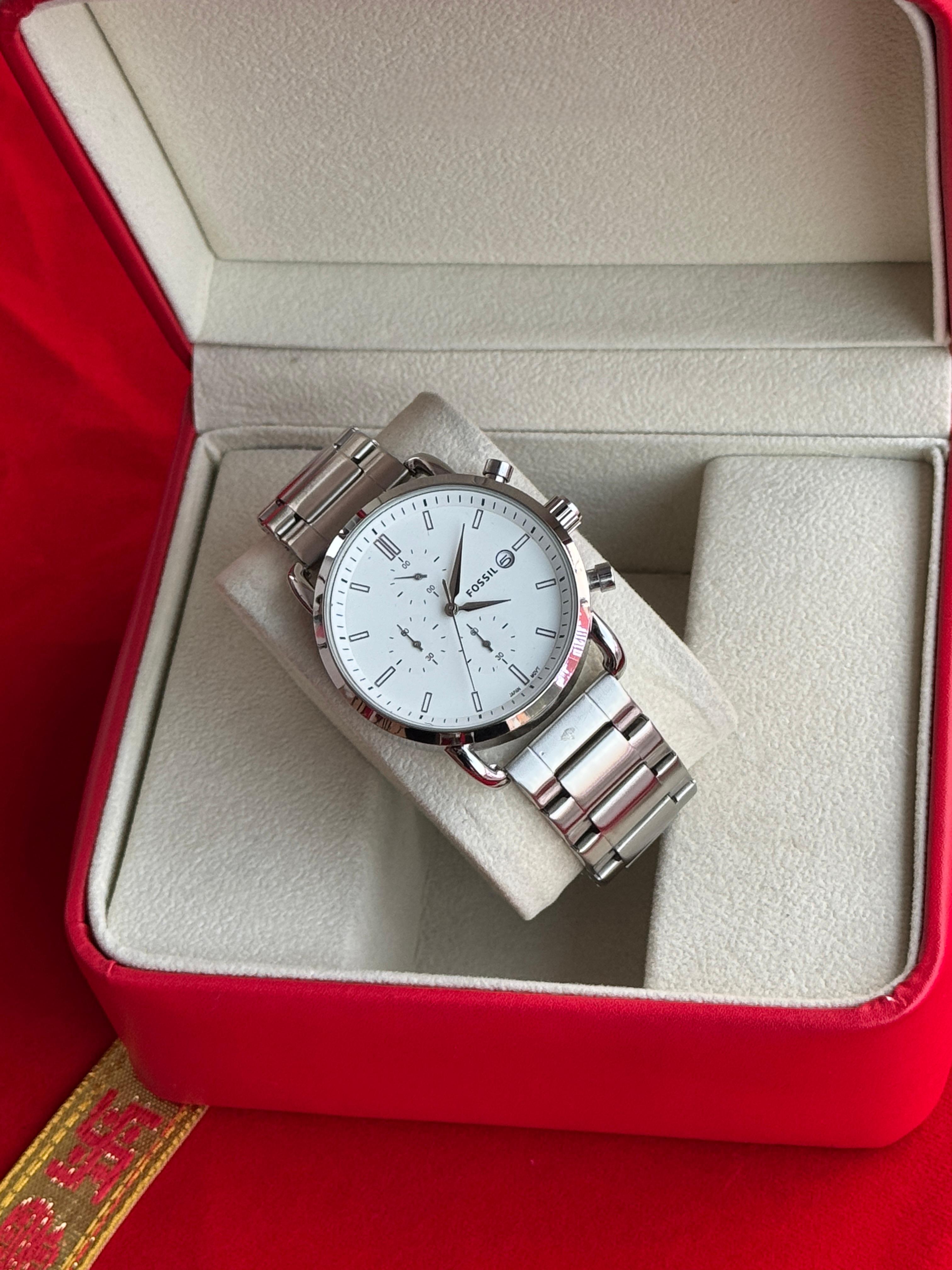 Fossil The Commuter – Minimalist Chronograph Watch for Men