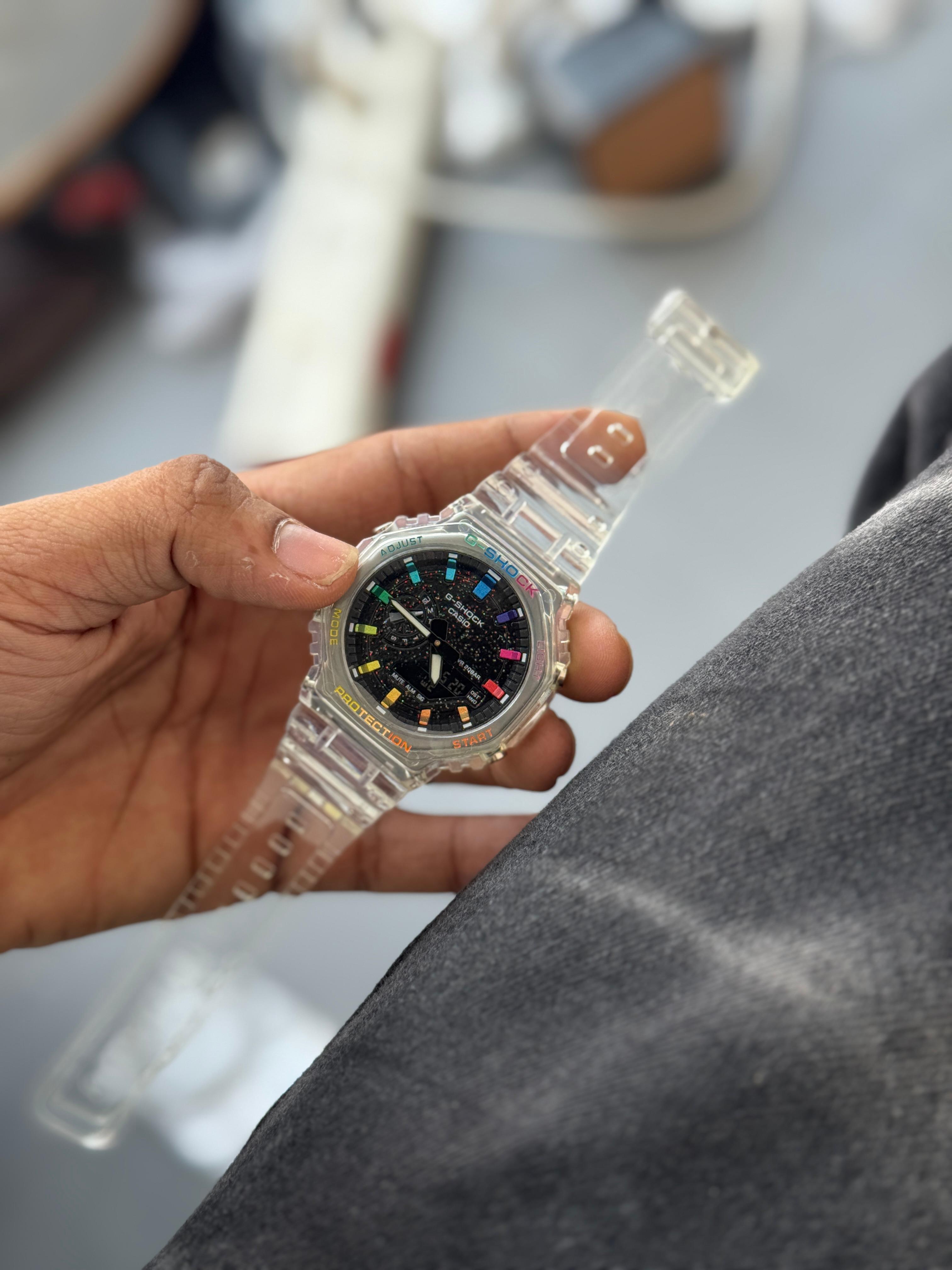 TRANSPARENT WATCH MODEL